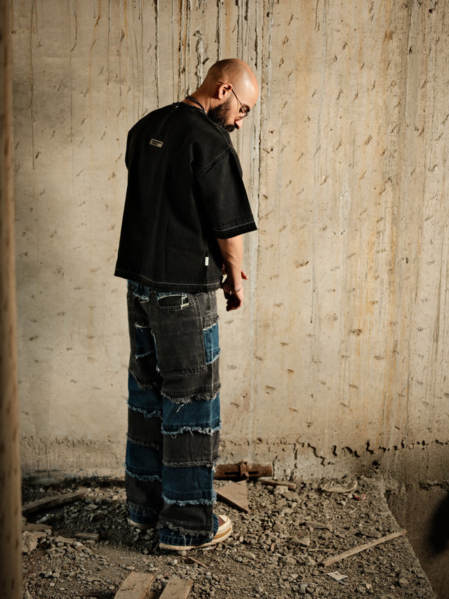 Carbon Husk tee - Oversized Tshirt (Black)